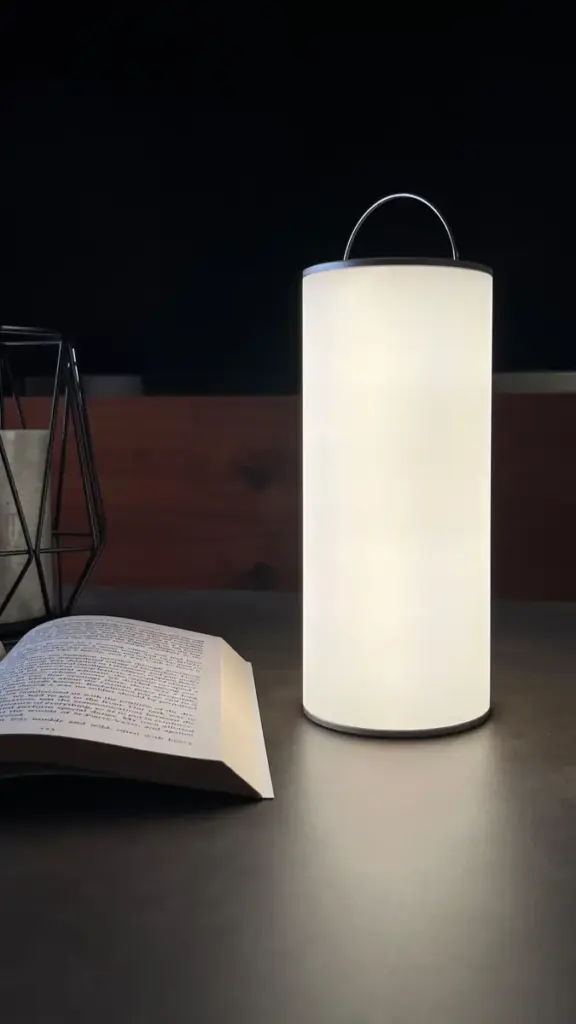 Converse - default view 4